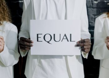 Intersectional career support reshapes corporate mobility