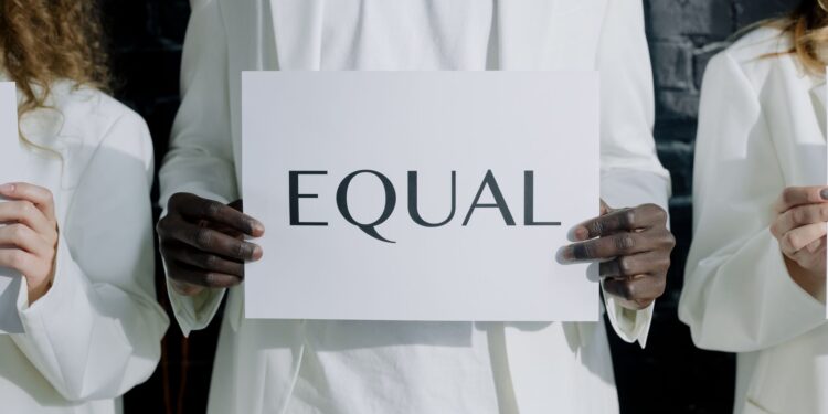 Intersectional career support reshapes corporate mobility