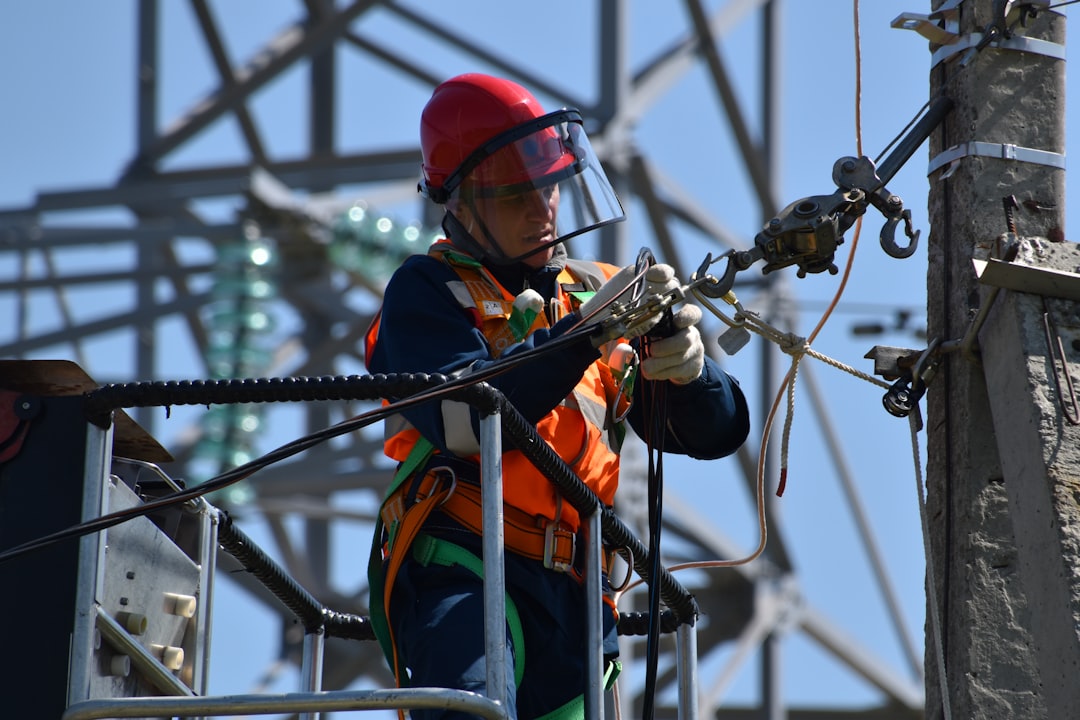 A.I. Companies Recruit Thousands of Electricians and Carpenters