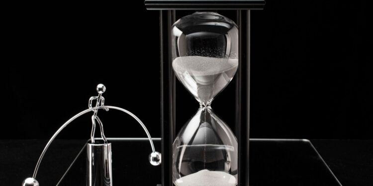 Longer lives reshape professional success standards