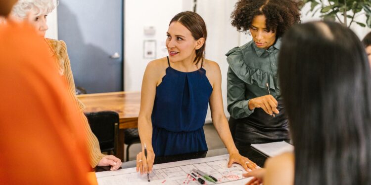 Micro‑Collaboration Drives Career Mobility in Project‑Based Workplaces