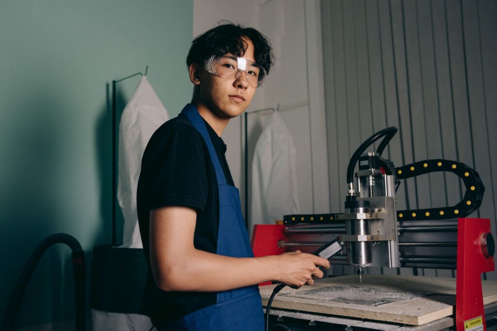 Micro‑specialization fuels career resilience amid automation