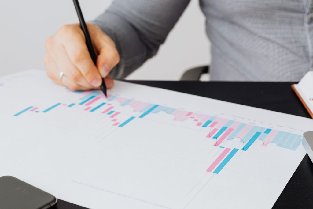 Mid‑career plateaus erode earnings and talent pipelines