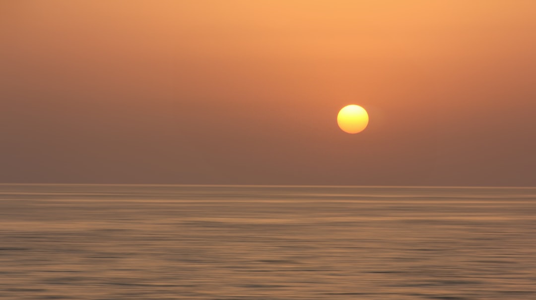 Oil Prices Stabilize as Persian Gulf Shipping Recovers