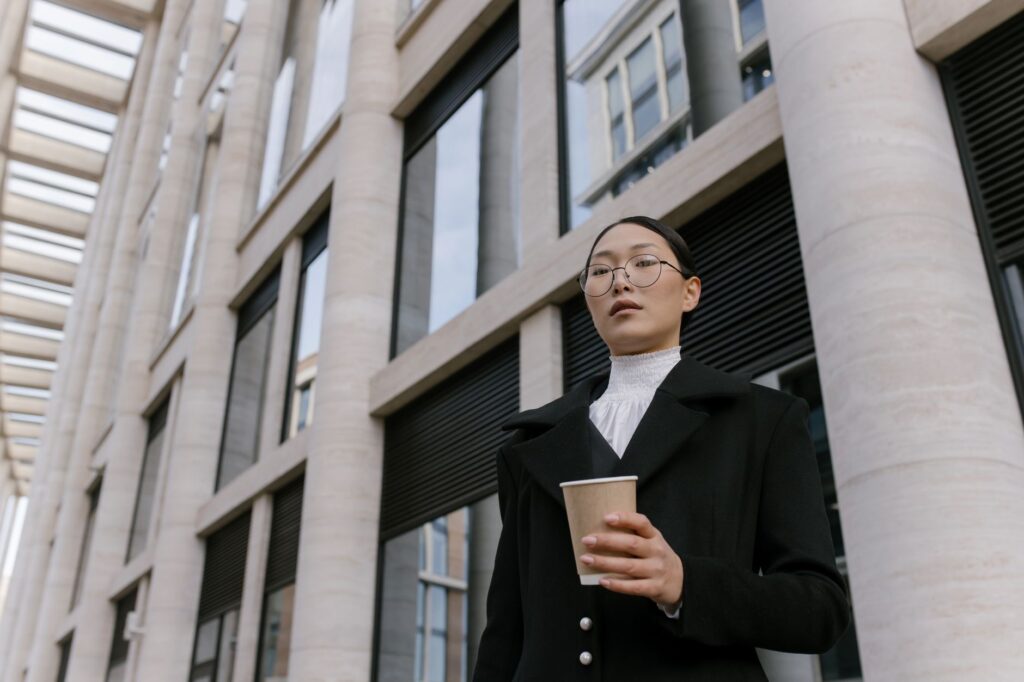 Non‑Traditional CEOs Redefine Global Corporate Leadership