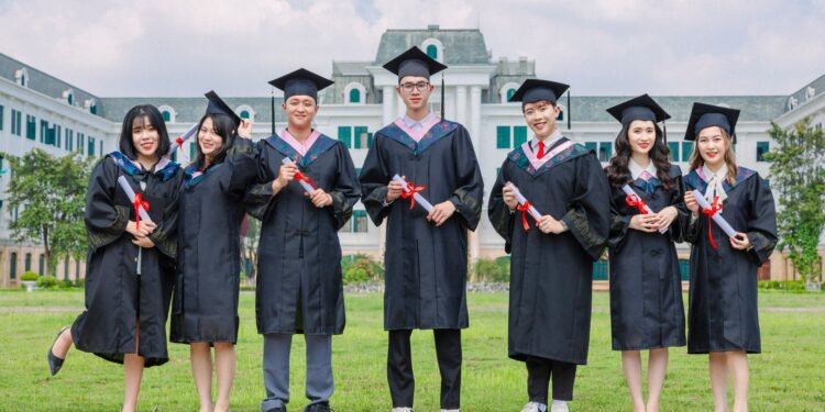 U.S. Education Department Expands “Professional” Degree List, Excludes Most K‑12 and Nursing Programs