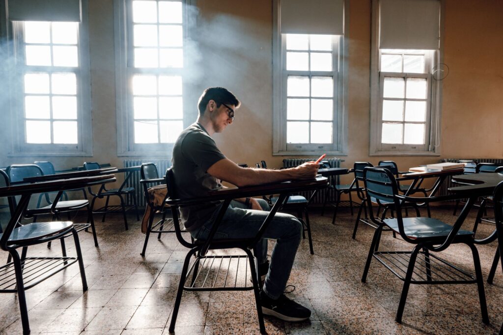 U.S. Schools Report Widespread Teacher Vacancies as Workforce Attrition Persists