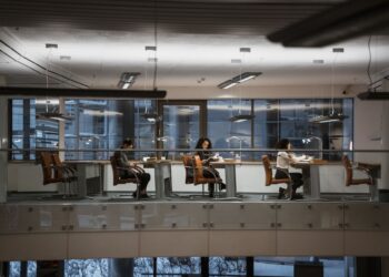 University Budget Cuts Prompt Students to Convert Office Areas into Study Spaces
