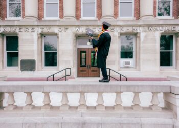 University incubators reshape graduate career capital