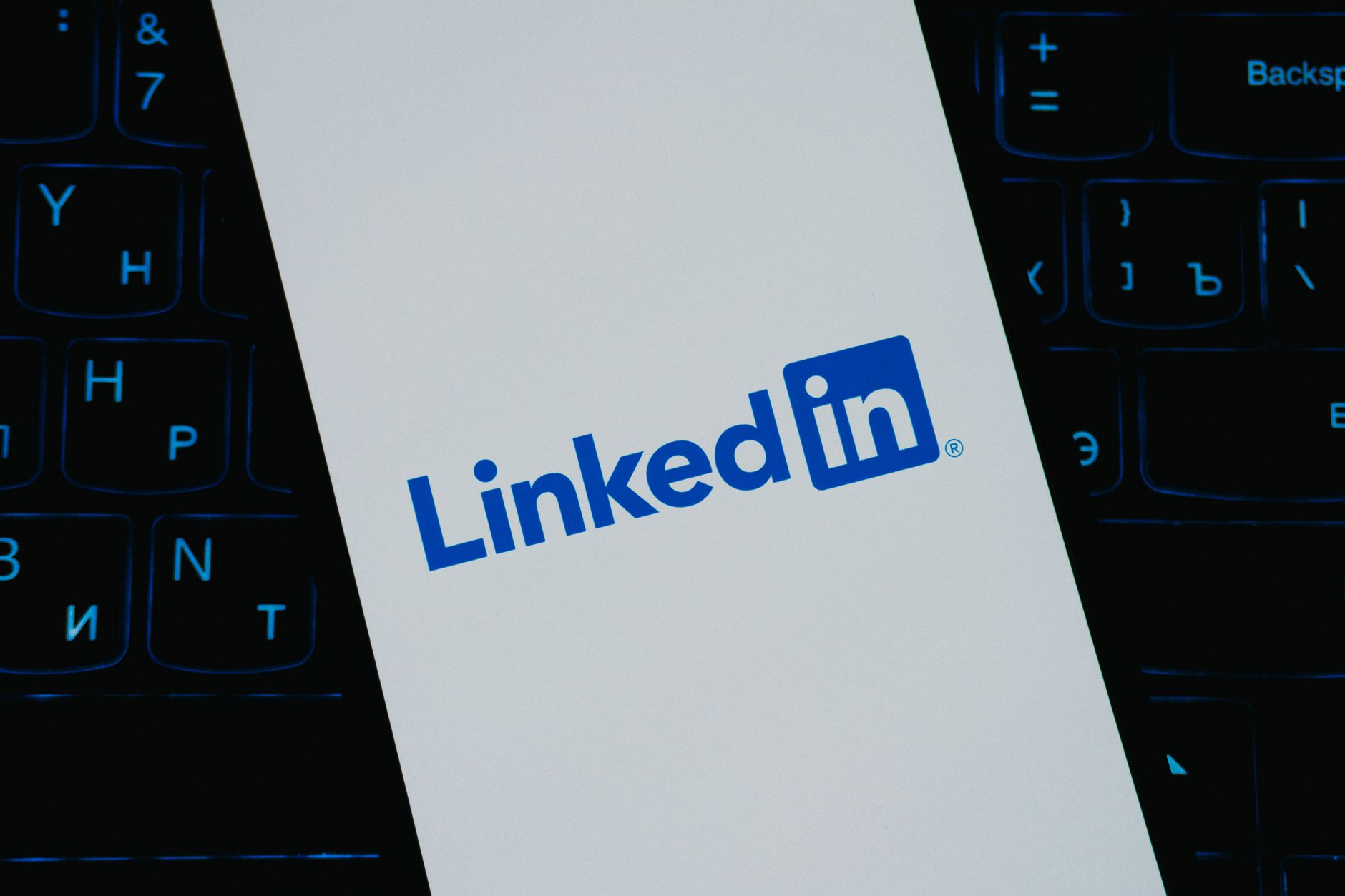 Virtual skill‑swap platforms reshape career capital for minorities