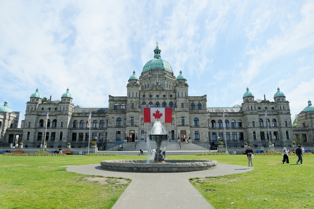 Canada Attracts US Academics Amid University Scrutiny
