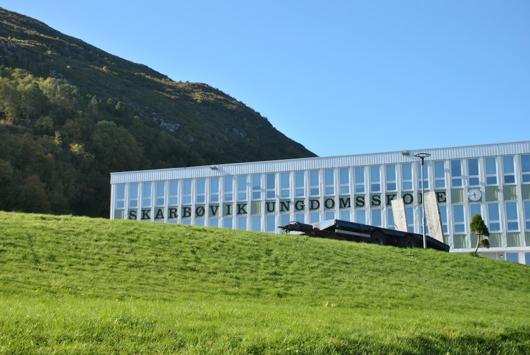 Norwegian Schools Adopt AI, Revolutionize Education