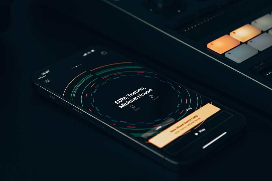 Tom Vek Reinvents Digital Music Experience