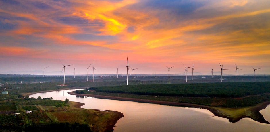 Renewable Surge Lowers Coal’s Power Mix Share | Career Outlook