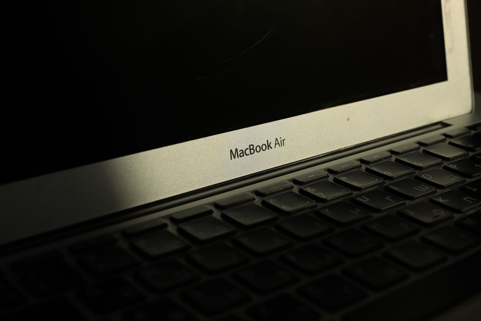 MacBook Air Faces Stock Challenges Amid Memory Shortages