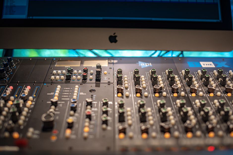 Apple Mac Studio M5 Ultra Transforms Desktop for AI and Video Editing