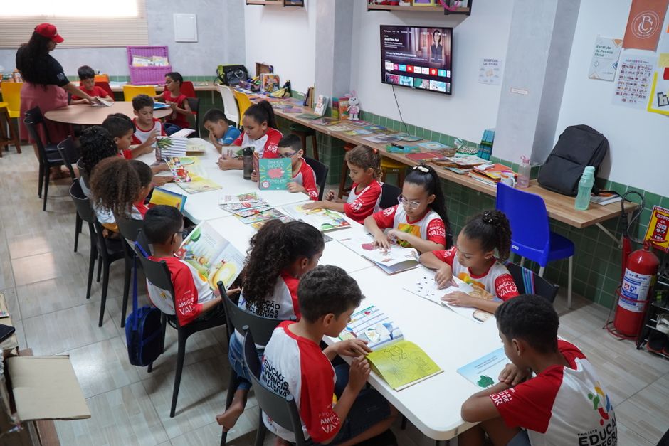 N.Y.C. Literacy Programs Struggle Amid Reading Score Decline