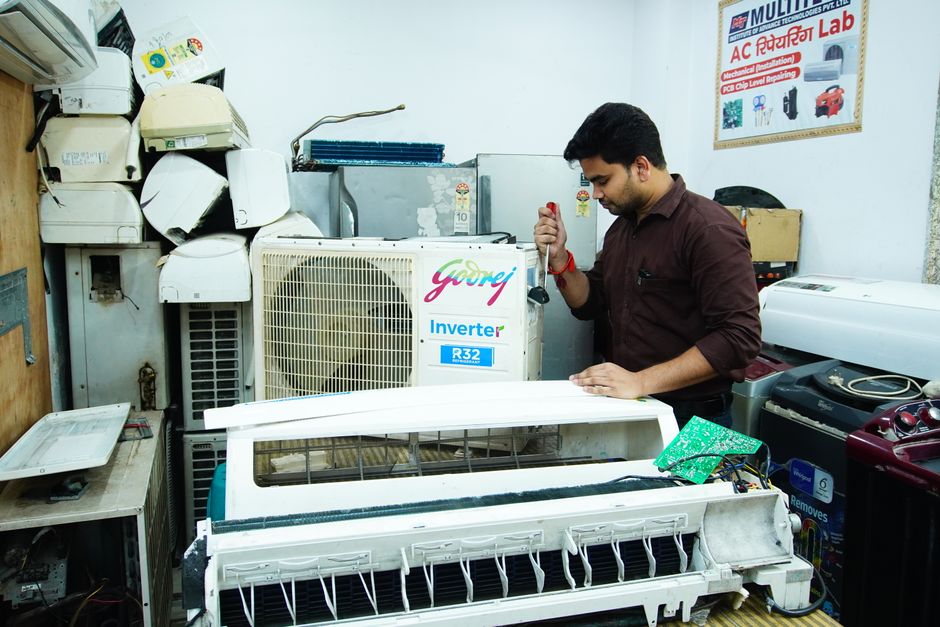 IIT Delhi Grad Innovates Truck Refrigeration, Cuts Costs 75%