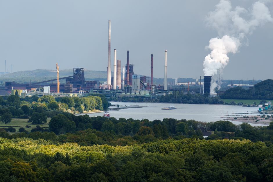 Drought Disrupts Shipping Costs and Supply Chains on the Rhine