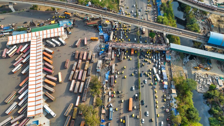 Infrastructure Projects Face ₹3.4 Lakh Cr Cost Overrun