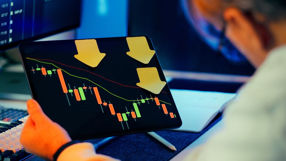 Alibaba Stock Dips 8.5% Amid $10.2B AI Fundraise