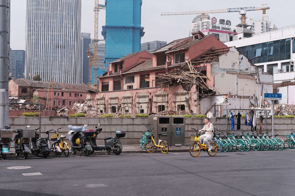 China’s AI Blitz Creates ‘Death Zone’ for Rival US Model Makers