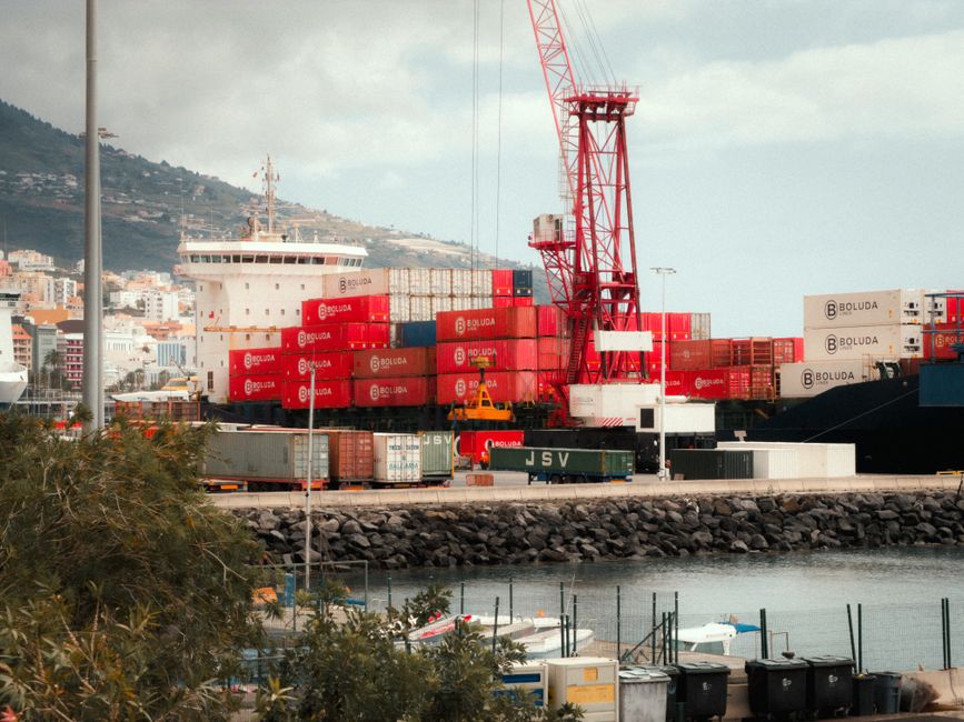 India-China Trade Resumes Amid Shifting Relations | Career Outlook