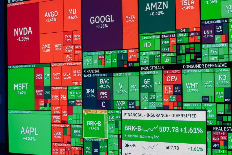 Understanding Sector Cycles for Investment Strategies in 2026
