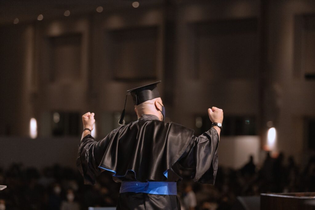 51-Year-Old Completes Medical Degree After Years of Study
