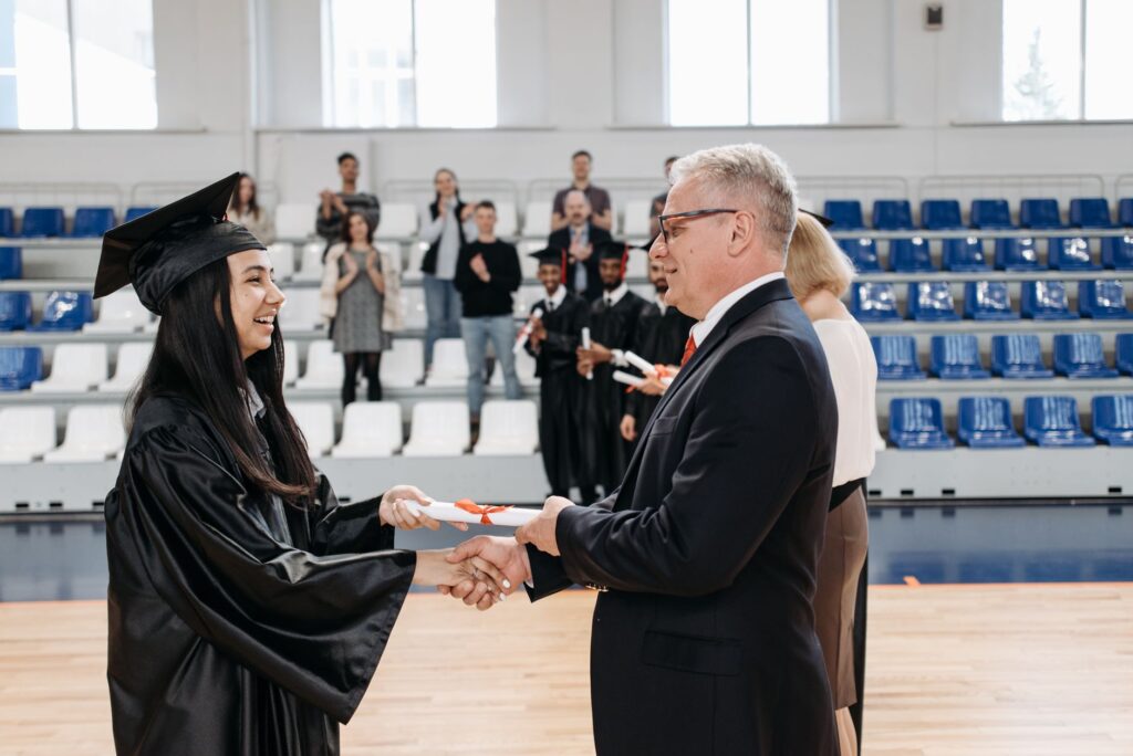 51-Year-Old Completes Medical Degree After Years of Study