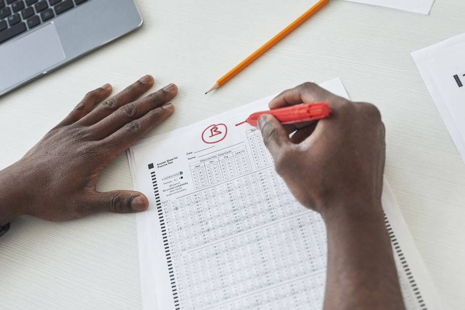 Michigan University Softens Grading for Student Wellbeing