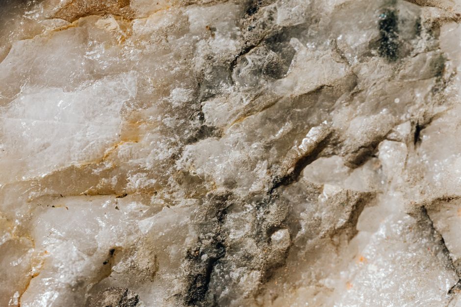Quartz Industry Splits as Trump Tariffs Fuel Affordability Fears