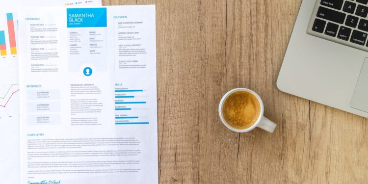 7 Strategies for Crafting a Resume That Highlights Transferable Skills for Non-Traditional Careers