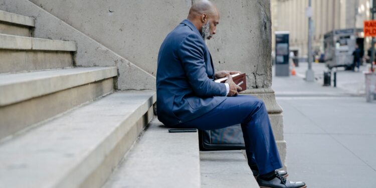 7 Strategies for Simplifying Career Goal Setting: A Step-by-Step Guide to Achieving Work-Life Harmony