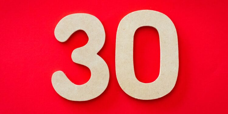 7 Strategies to Craft a 30-Second Elevator Pitch That Lands Interviews