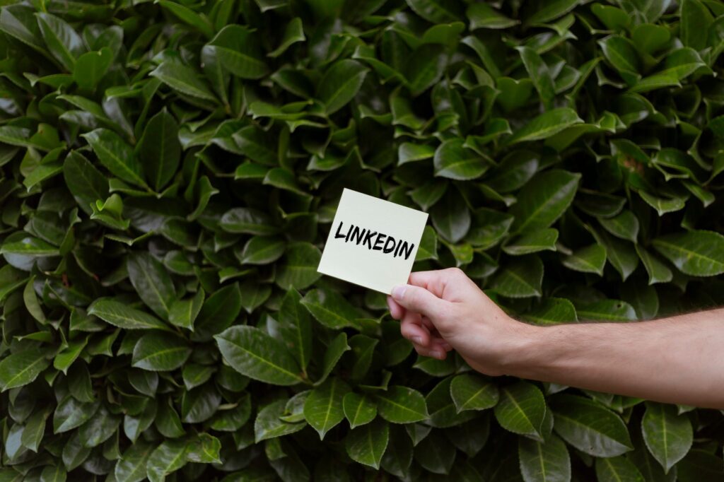 7 Strategies to Craft a Personalized Career Brand Across Multiple Social Media Platforms