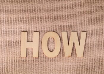 7 Strategies to Effectively Ask for Feedback and Use It to Enhance Your Career