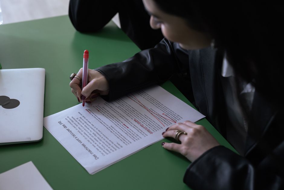 Smaller Revisions Indicate More Accurate Job Numbers