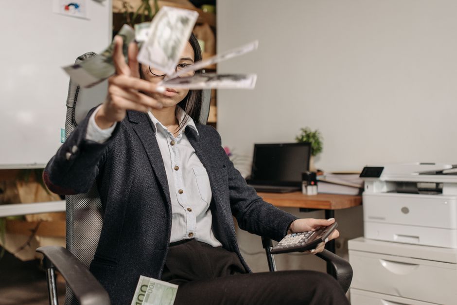 Master Money Management in Your 20s