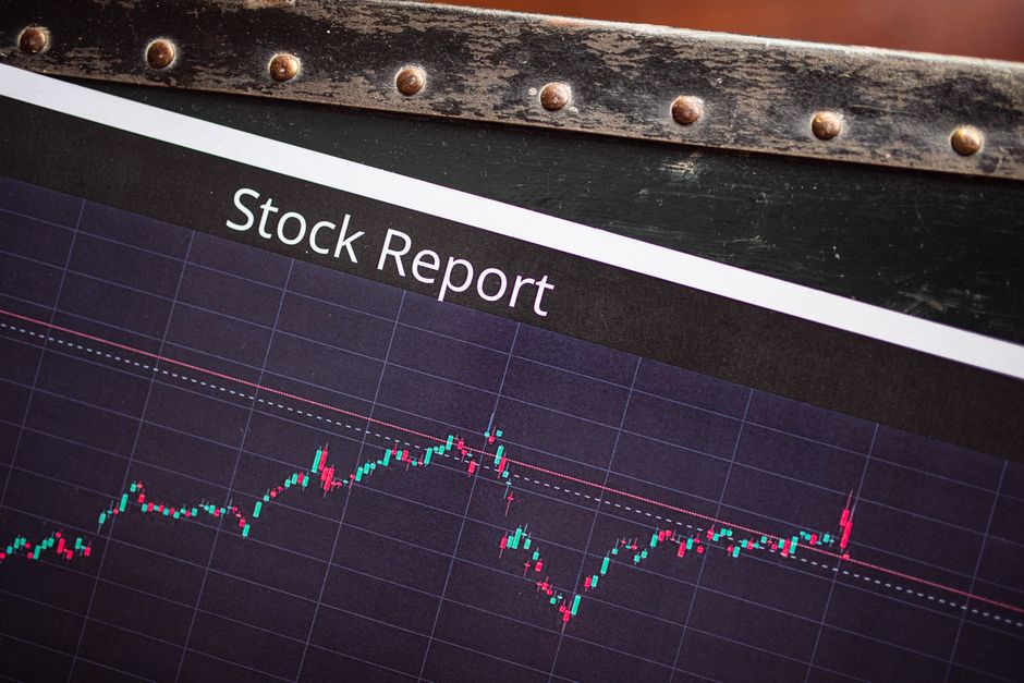 Large-Cap Stocks Poised for Stronger Performance Amid Market Shifts | Career Outlook