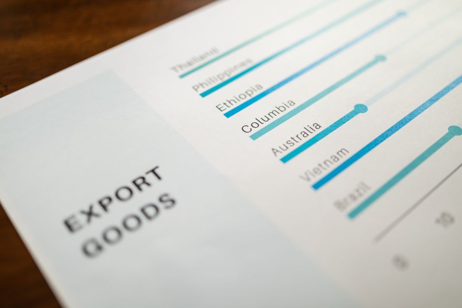 Vietnam Trade Deficit Reaches $3.59 Billion as Imports Surge