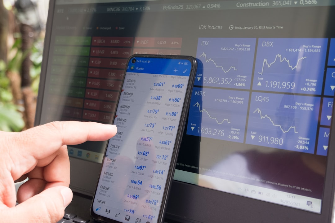 AI Agents Trade on Binance, User Oversight Required