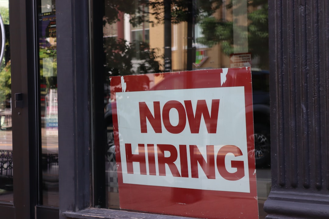 UK Employment Declines as Inflation Pressures Rise | Career Outlook