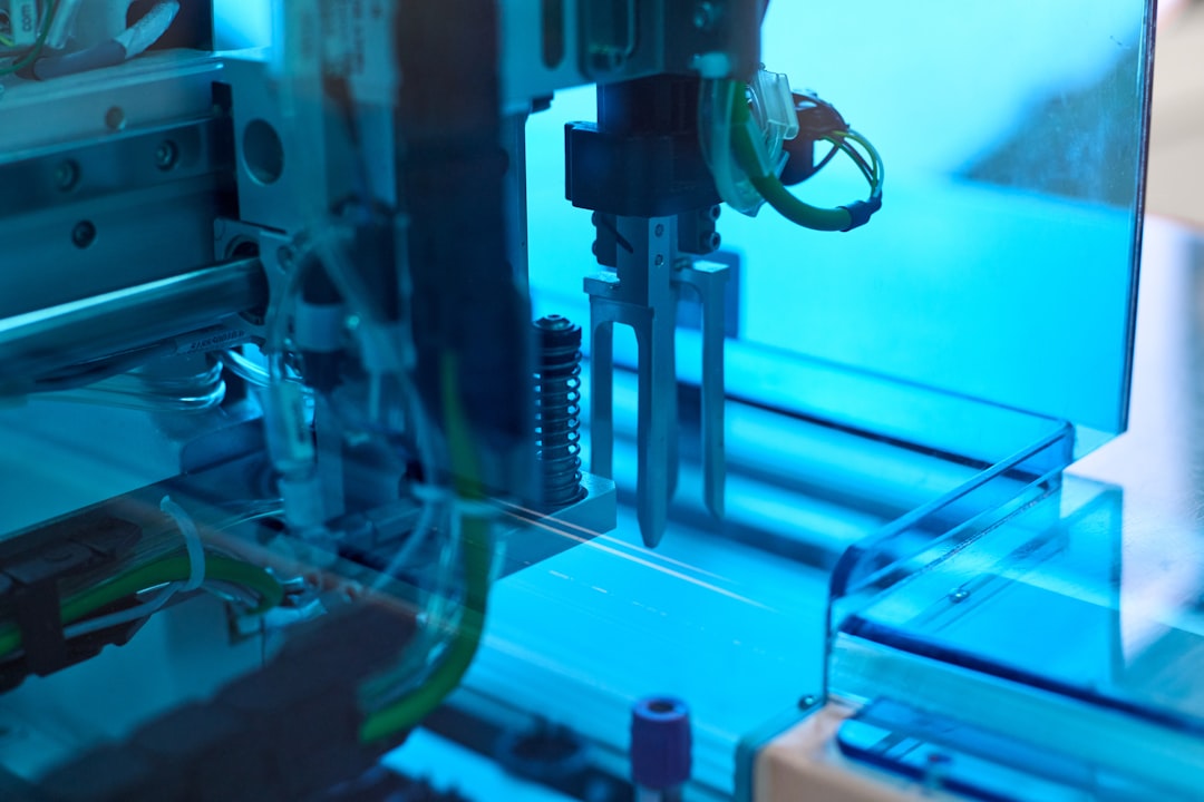 Anthropic Empowers AI to Control Microscopes