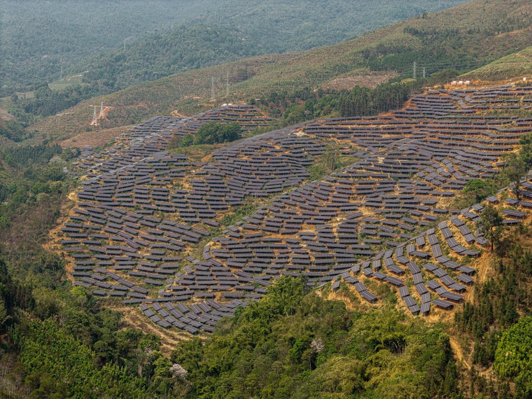 China Accelerates New Energy Recycling, Waste Regulations | Career Outlook