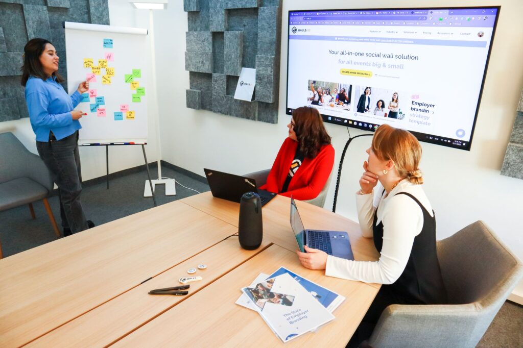 AI-Driven Collaboration Tools Expose Workplace Dynamics