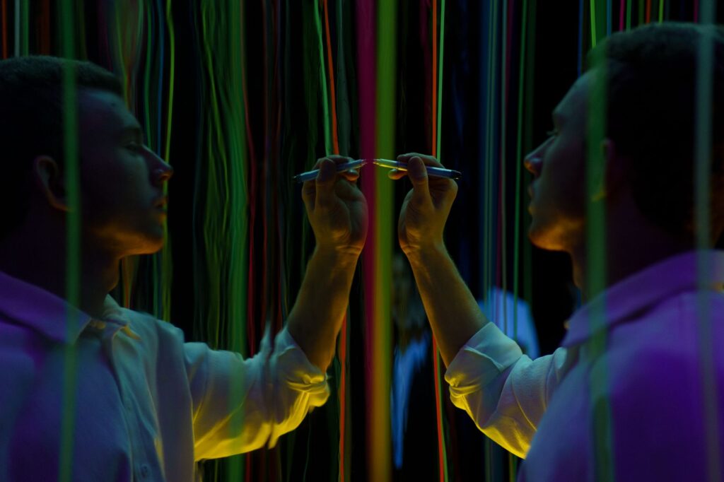 AI‑driven innovation dims collective human creativity