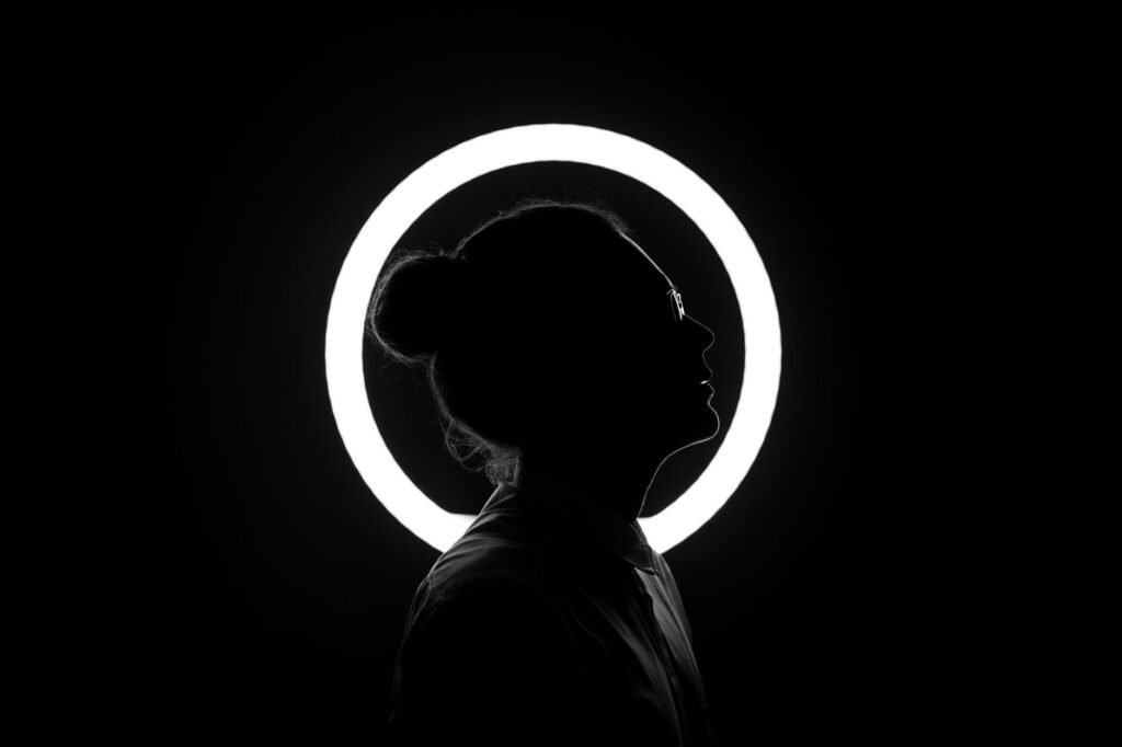 AI‑driven innovation dims collective human creativity