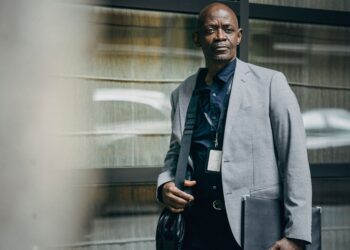 Ambitious Leaders Struggle with Reliability Burden