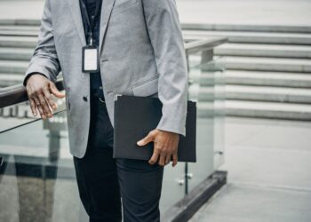 Bridge jobs redefine late‑career trajectories